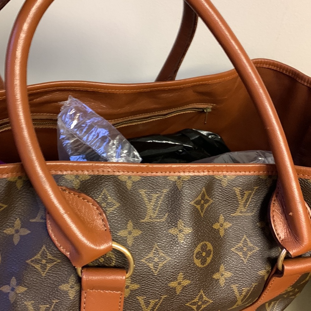 198 Pre Owned Authentic Louis Vuitton Monogram Sac Weekend GM Tote/Travel Bag - Picture 7 of 17